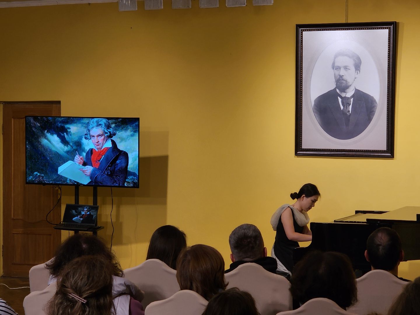 чехов, село мелихово, музей-заповедник, всероссийская акция, концерт, китайская пианистка, цзыцин цзэн, произведения бетховена, виртуозное исполнение, музыкальная программа, мастер-классы, живопись, скульптура, лекции, экскурсии,дуэт, скрипач георгий ибатулин, педагог наталья яшина,акция ночь искусств, министерство культуры и туризма подмосковья,