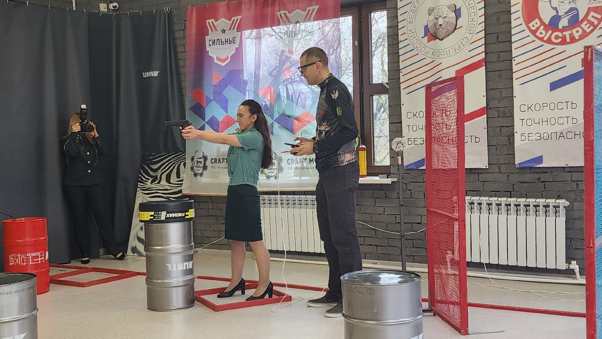 сотрудники таможни, таможня, подмосковье , домодедово, турнир по стрельбе, винтовка, пистолет, макет,