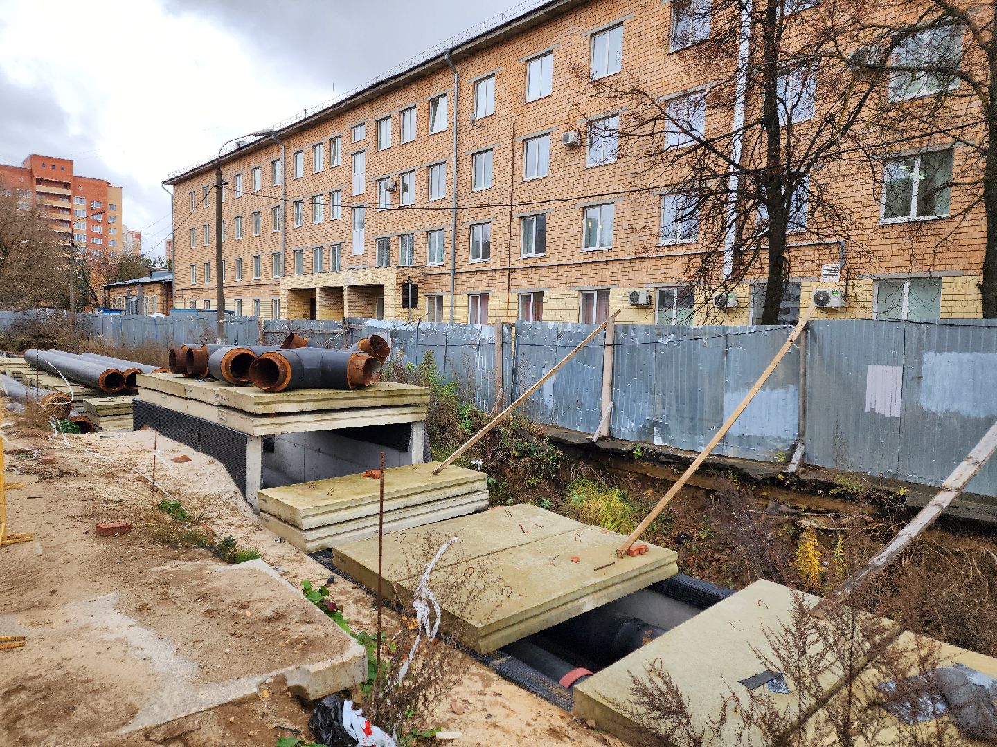 чехов, улица мира 4а, детская поликлиника, строительство, инженерные сети,  внутренние коммуникации, наружные сети, канализация, водоснабжение, отопление, электроснабжение, вентиляция, кондиционеры, слаботочные системы,нацпроект здравоохранение, госпрограмма московской области,