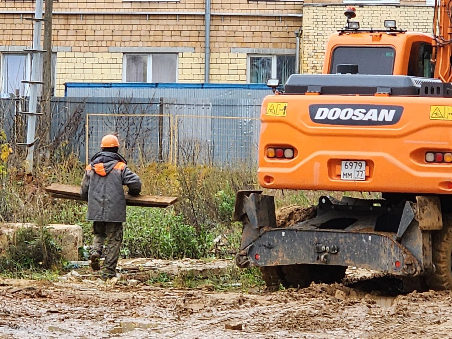 чехов, улица мира 4а, детская поликлиника, строительство, инженерные сети,  внутренние коммуникации, наружные сети, канализация, водоснабжение, отопление, электроснабжение, вентиляция, кондиционеры, слаботочные системы,нацпроект здравоохранение, госпрограмма московской области,