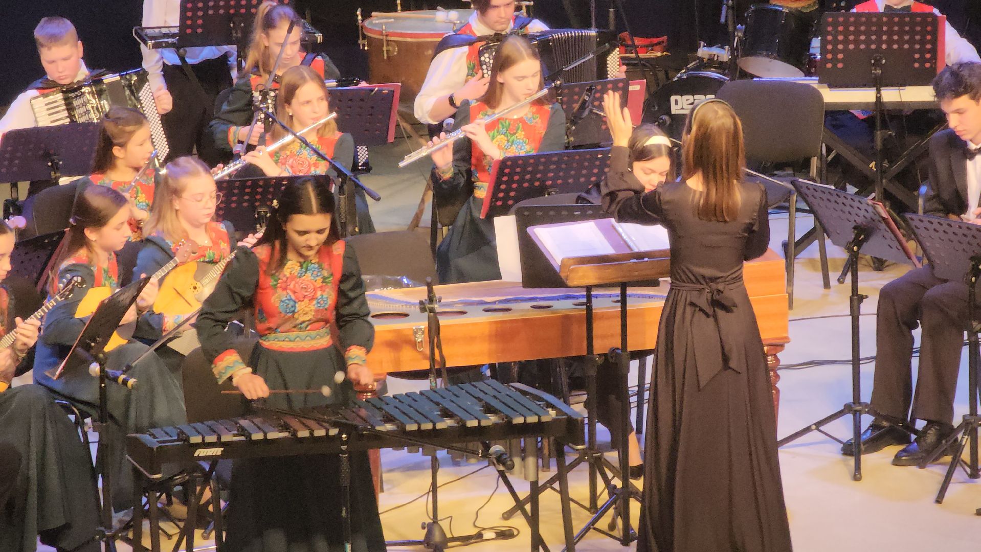 долгопрудный, детский оркестр народных инструментов Московия, центр Московия, дк вперед, оркестр телерадиоцентра Орфей, день народного  единства, чардаш,