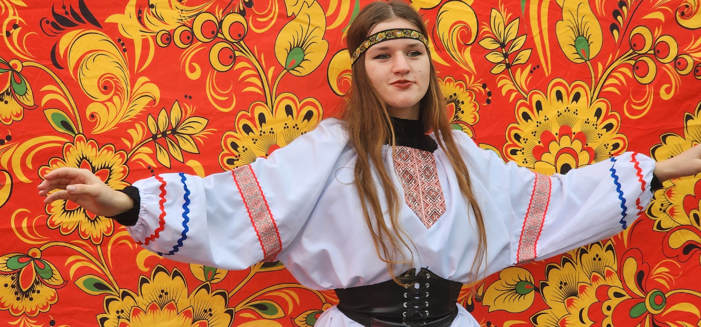 долгопрудный, 4 ноября, день народно единства, центральный парк, мастер-класс, матрешка, песня небо славян, русский рок,