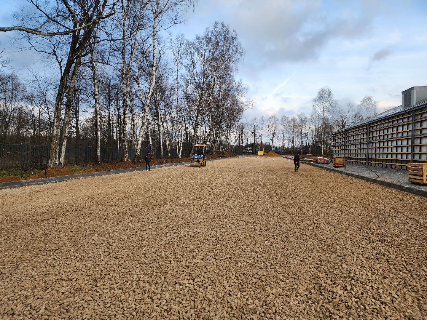 чехов,село мелихово, инженерно-технический корпус, строительство , реконструкция , обустройство автостоянки, парковка, объездная дорога, проезды и проходы, подготовка основы, асфальтирование, спецтехника,поручение губернатора подмосковья,