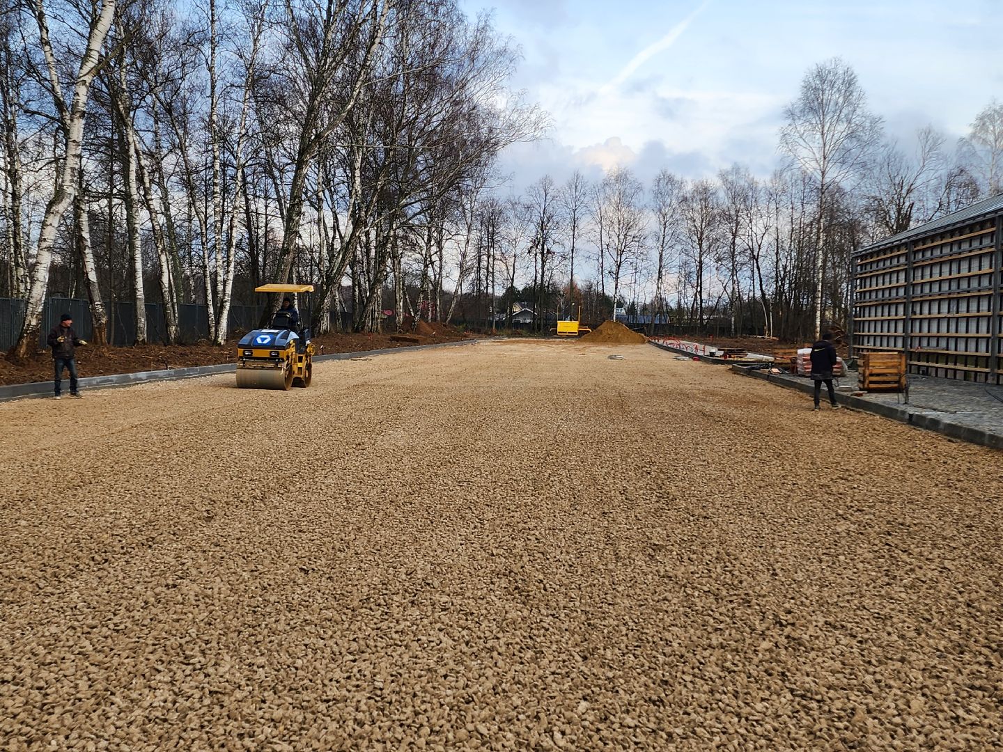 чехов,село мелихово, инженерно-технический корпус, строительство , реконструкция , обустройство автостоянки, парковка, объездная дорога, проезды и проходы, подготовка основы, асфальтирование, спецтехника,поручение губернатора подмосковья,