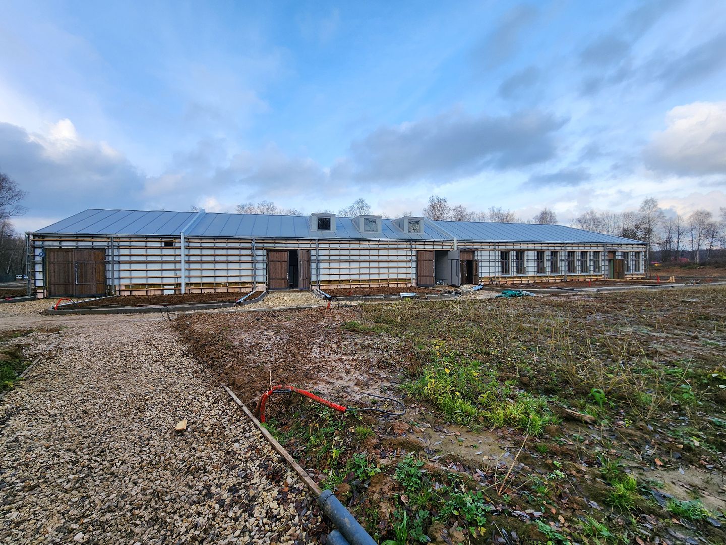 чехов,село мелихово, инженерно-технический корпус, строительство , реконструкция , обустройство автостоянки, парковка, объездная дорога, проезды и проходы, подготовка основы, асфальтирование, спецтехника,поручение губернатора подмосковья,