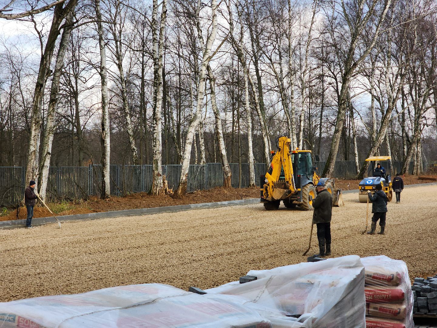 чехов,село мелихово, инженерно-технический корпус, строительство , реконструкция , обустройство автостоянки, парковка, объездная дорога, проезды и проходы, подготовка основы, асфальтирование, спецтехника,поручение губернатора подмосковья,