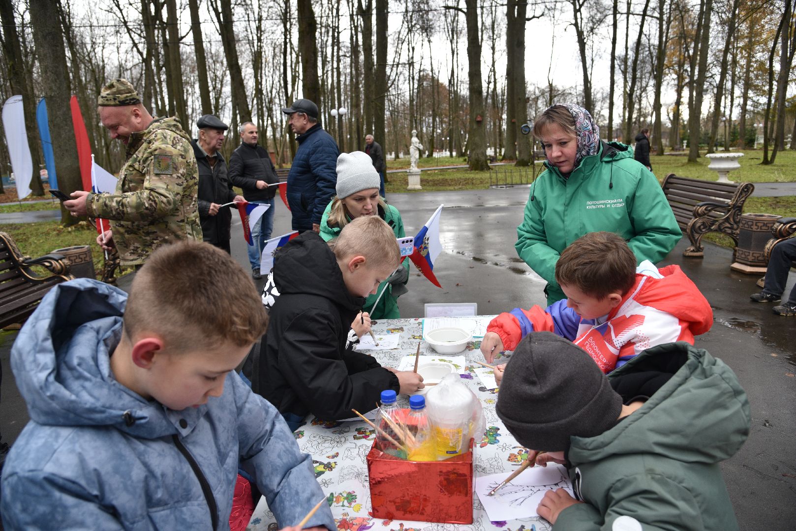 лотошино, день народного единства, лотошинский парк, боевое братство,