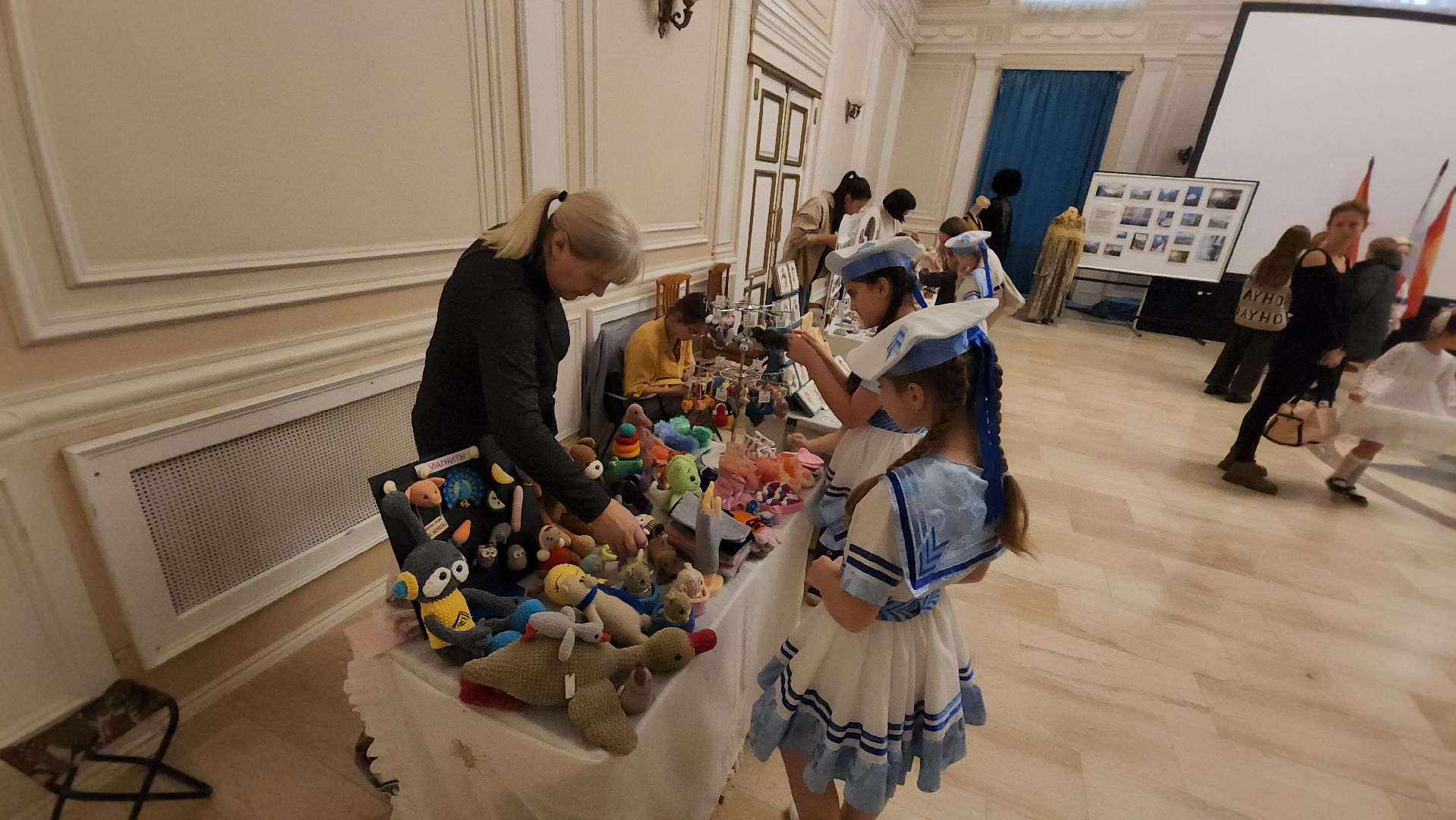 серпухов, парк имени олега степанова, день народного единства в серпухове,