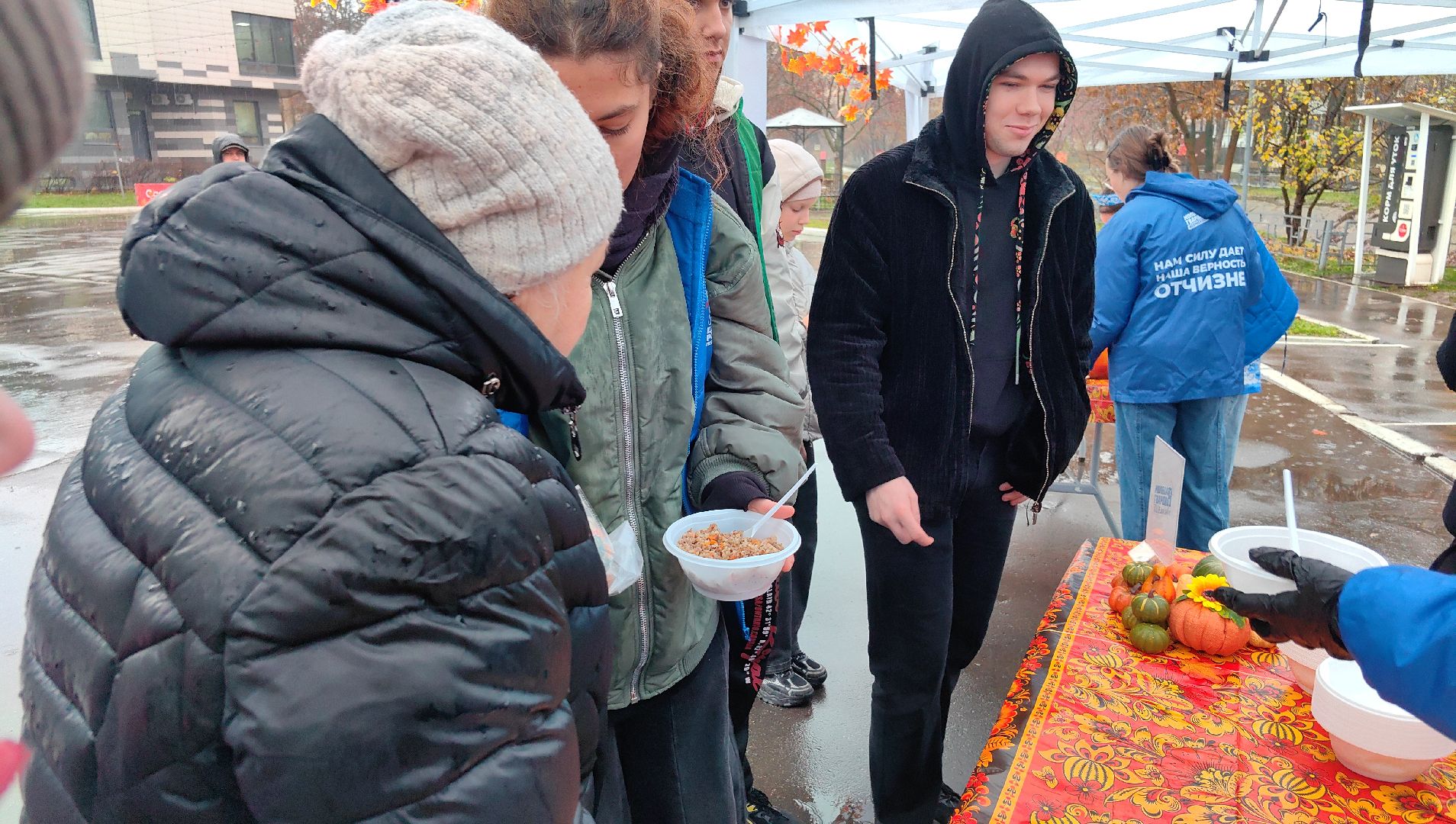 кокошник, кухня, яства, праздник, чай, баранки,