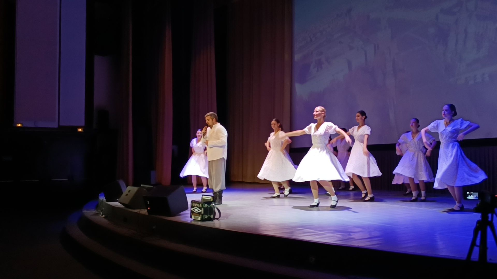 концерт, лобня, народные песни,