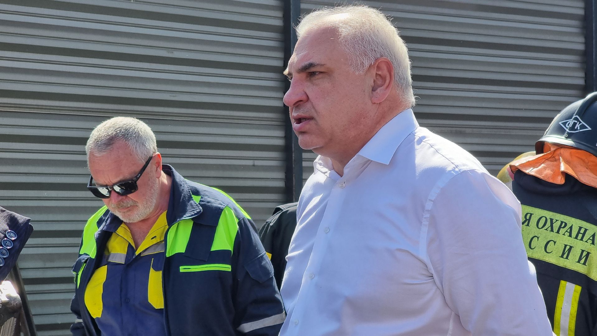 пожар, покрышки, склад, пожаротушение, МЧС, Дзержинский