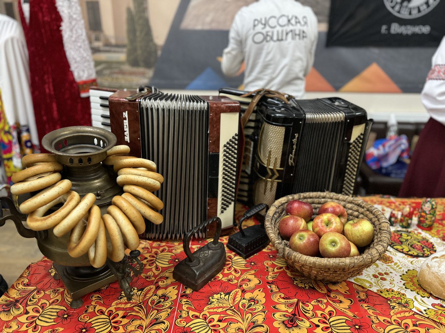 выставка достижений диаспор, диаспоры ленинского округа , дворец культуры видное,