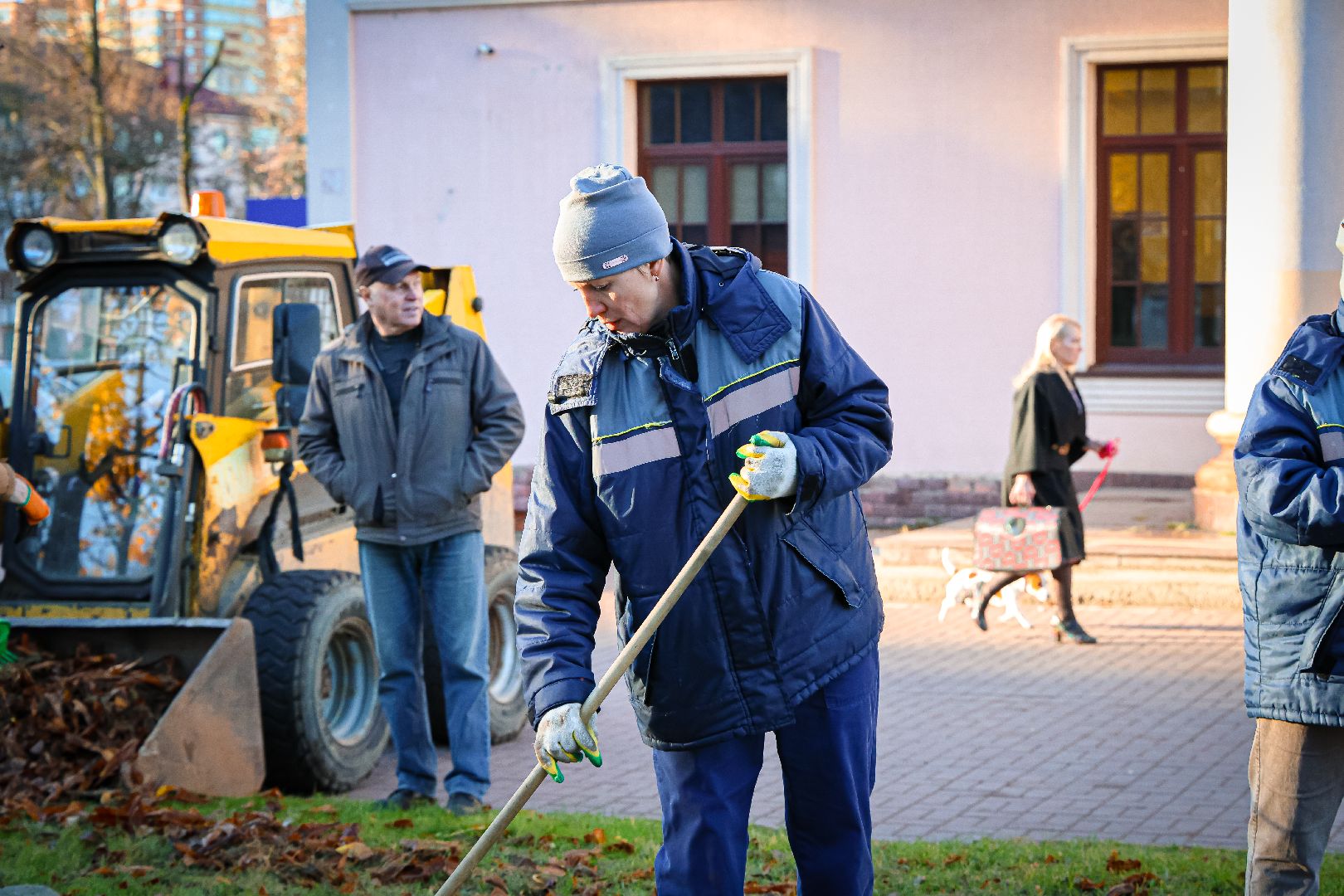 клин, благоустройство, уборка листвы, жкх,