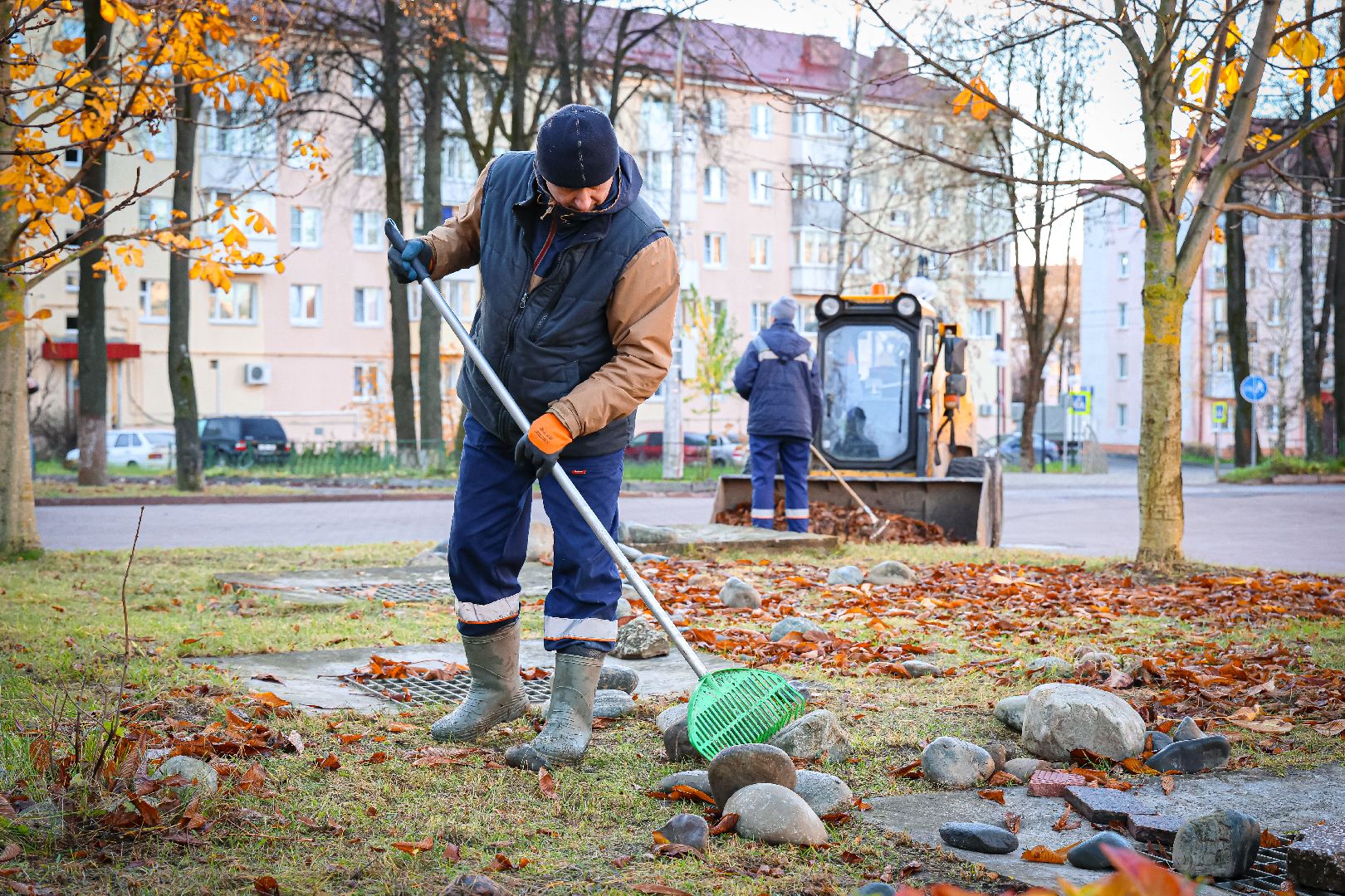 клин, благоустройство, уборка листвы, жкх,