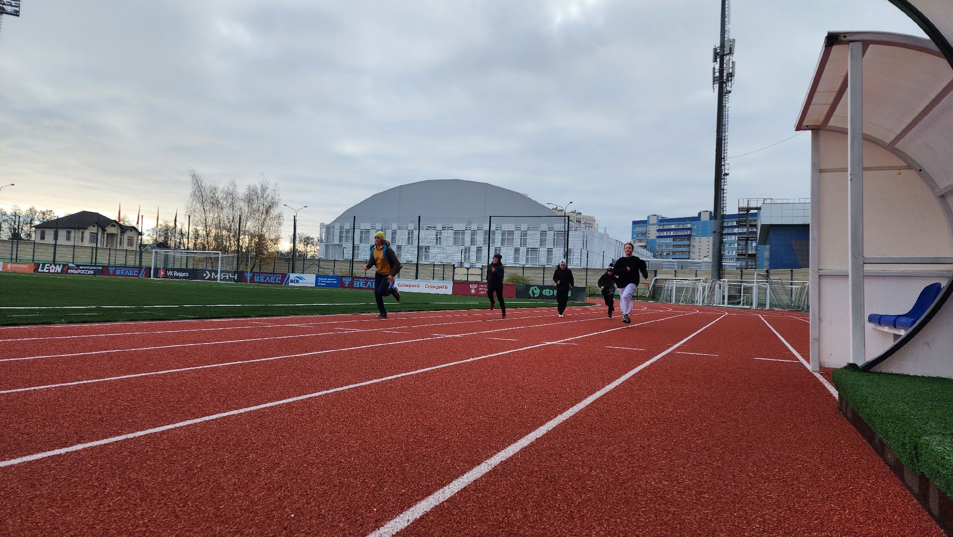 спорт, тренер, новая секция, авангард, стадион авангард, бег, гимнастика, атлетика, легкая атлетика,домодедово, подмосковье,
