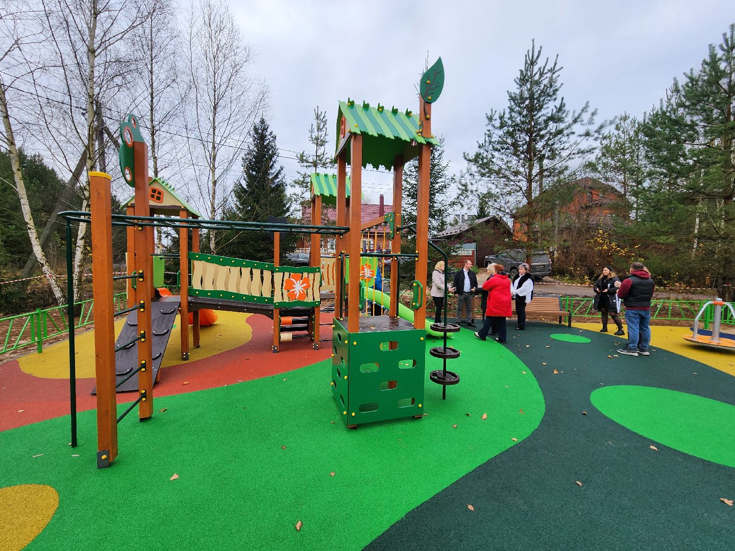 чехов, деревня костомарово, улица лесная, новая детская площадка, детская игровая площадка, игровой комплекс, проверка, инспекция, комиссия, первый заместитель главы округа, денис юрков, председатель совета депутатов, галина козина, депутат мособлдумы , татьяна никитас, программа инициативного бюджетирования,открытие, день матери,