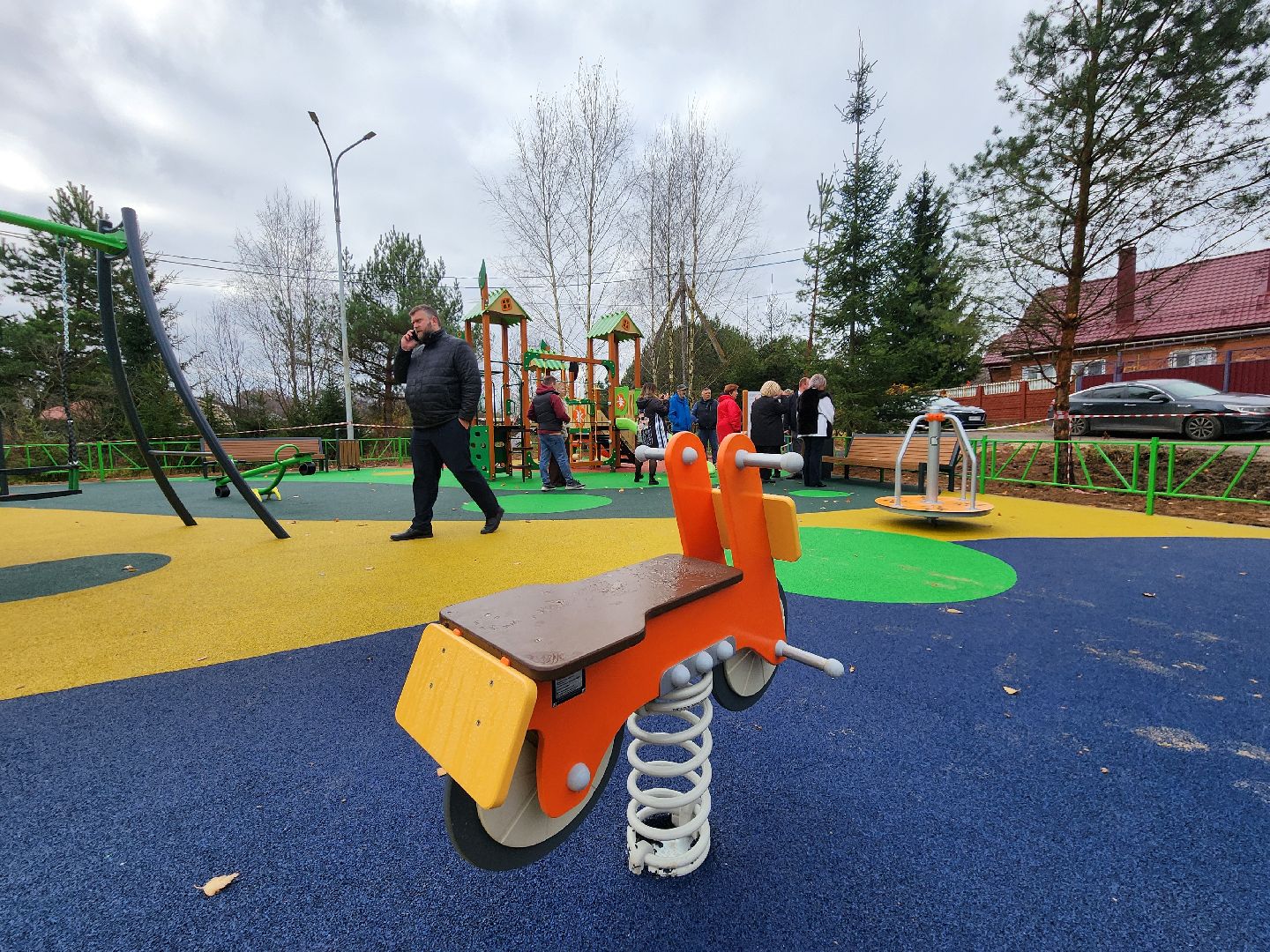 чехов, деревня костомарово, улица лесная, новая детская площадка, детская игровая площадка, игровой комплекс, проверка, инспекция, комиссия, первый заместитель главы округа, денис юрков, председатель совета депутатов, галина козина, депутат мособлдумы , татьяна никитас, программа инициативного бюджетирования,открытие, день матери,