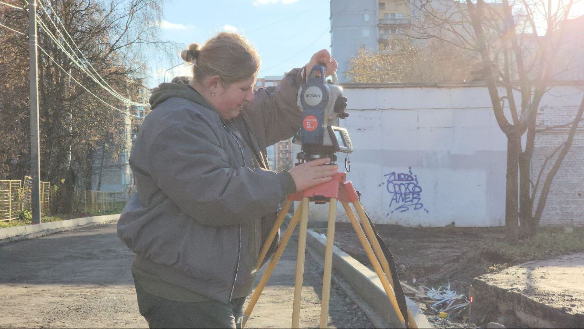 Геодезисты , Строительство дороги, Асфальтирование , Лобня ,