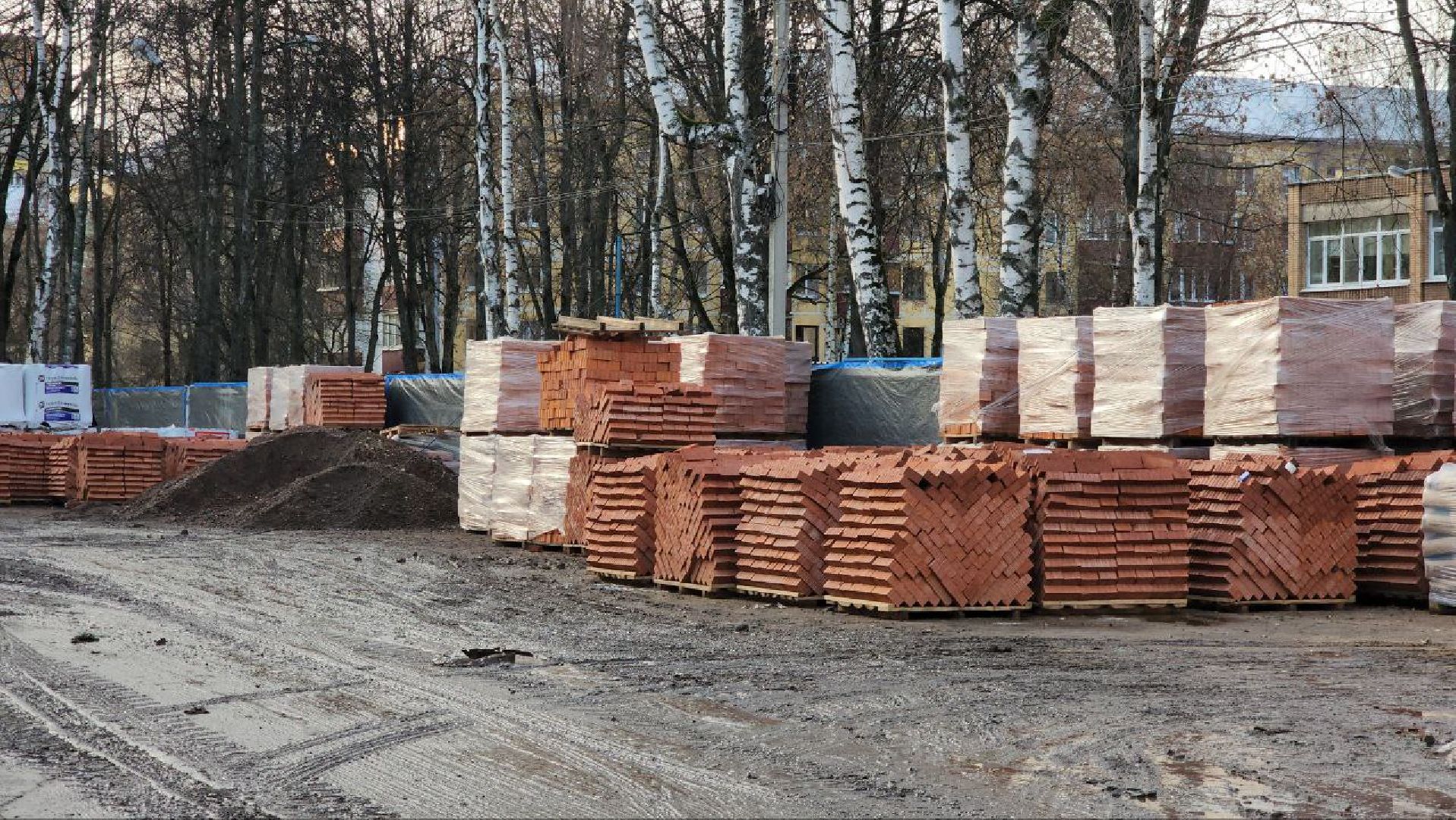 Лобня, Капитальный ремонт школы ,Ремонт кровли,