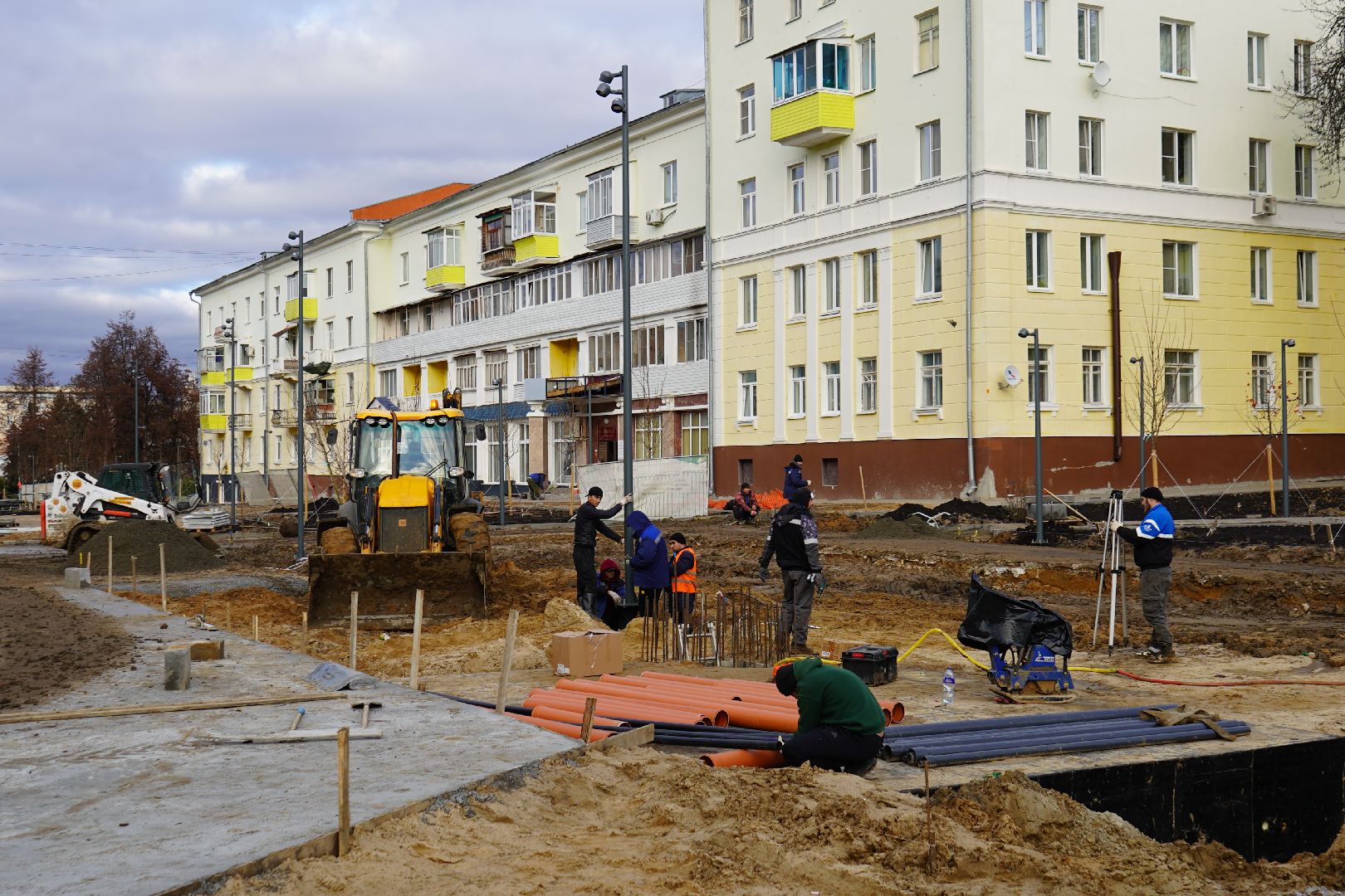 ступино, проспект Победы, благоустройство, новый фонтан, деревья, клены, яблони,