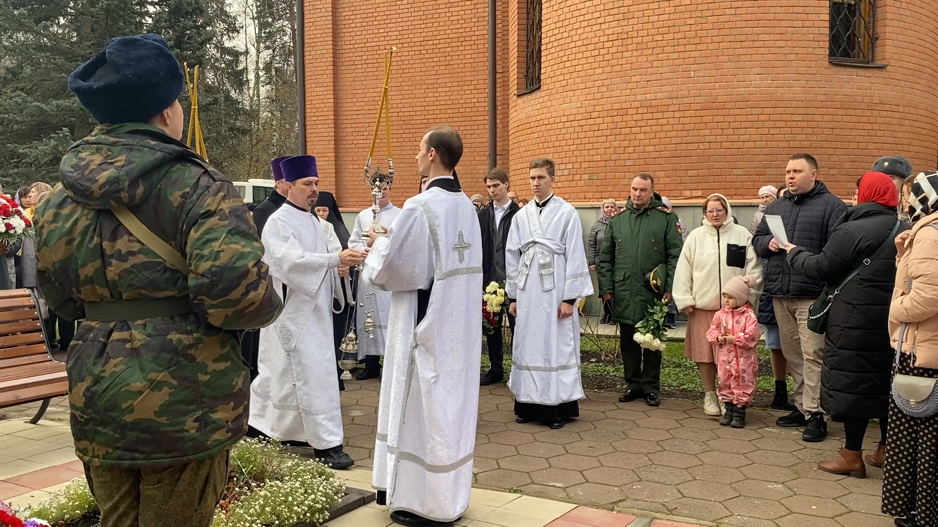 герой россии, отец михаил васильев, протоиерей михаил васильев, спецоперация на украине, храм рвсн во власихе,