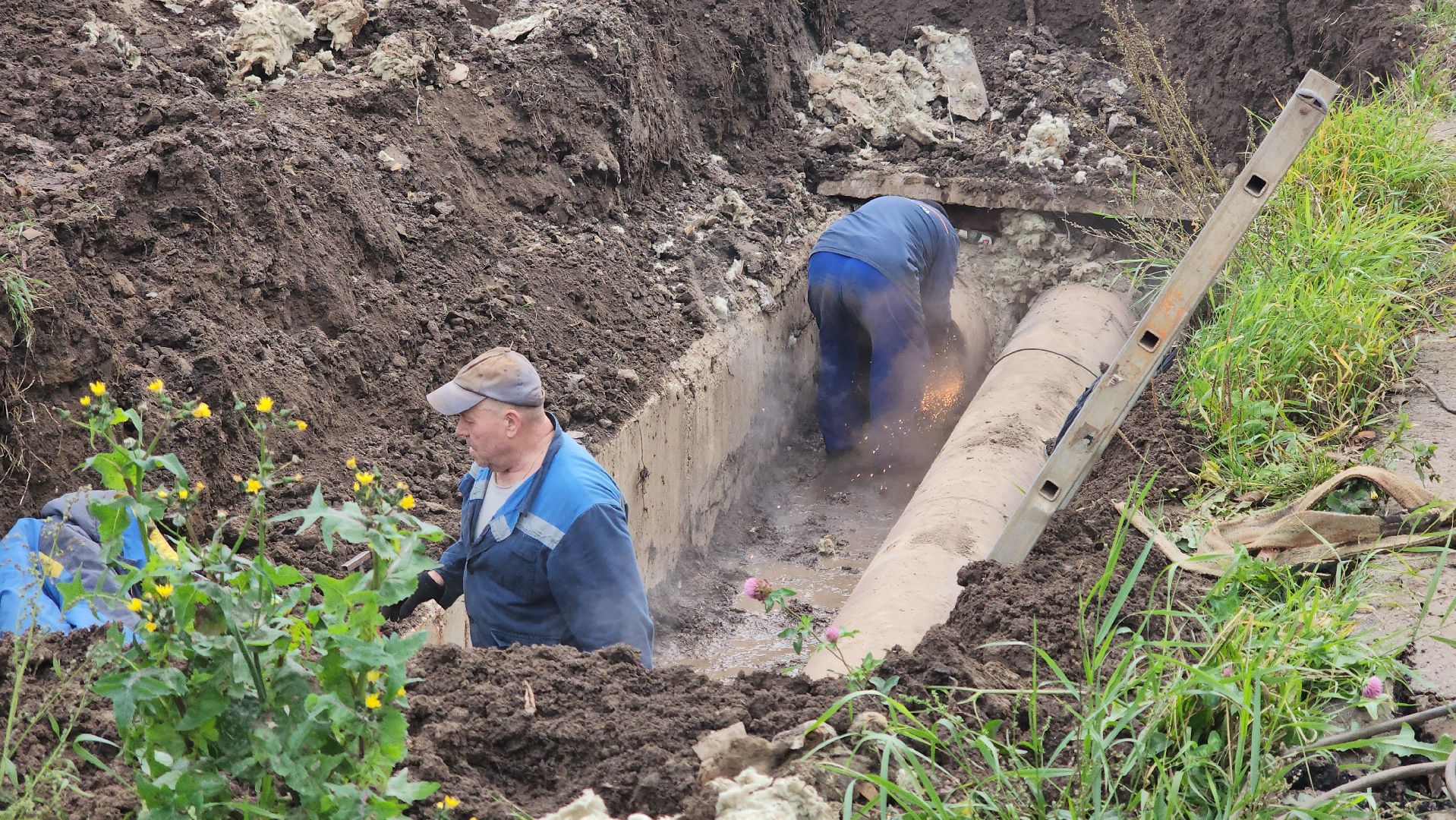 кашира, авария, утечка на сетях, горячая вода, отопление, аварийная бригада, ремонт, теплосеть,