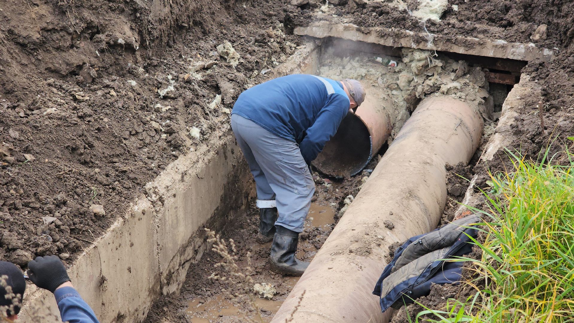 кашира, авария, утечка на сетях, горячая вода, отопление, аварийная бригада, ремонт, теплосеть,