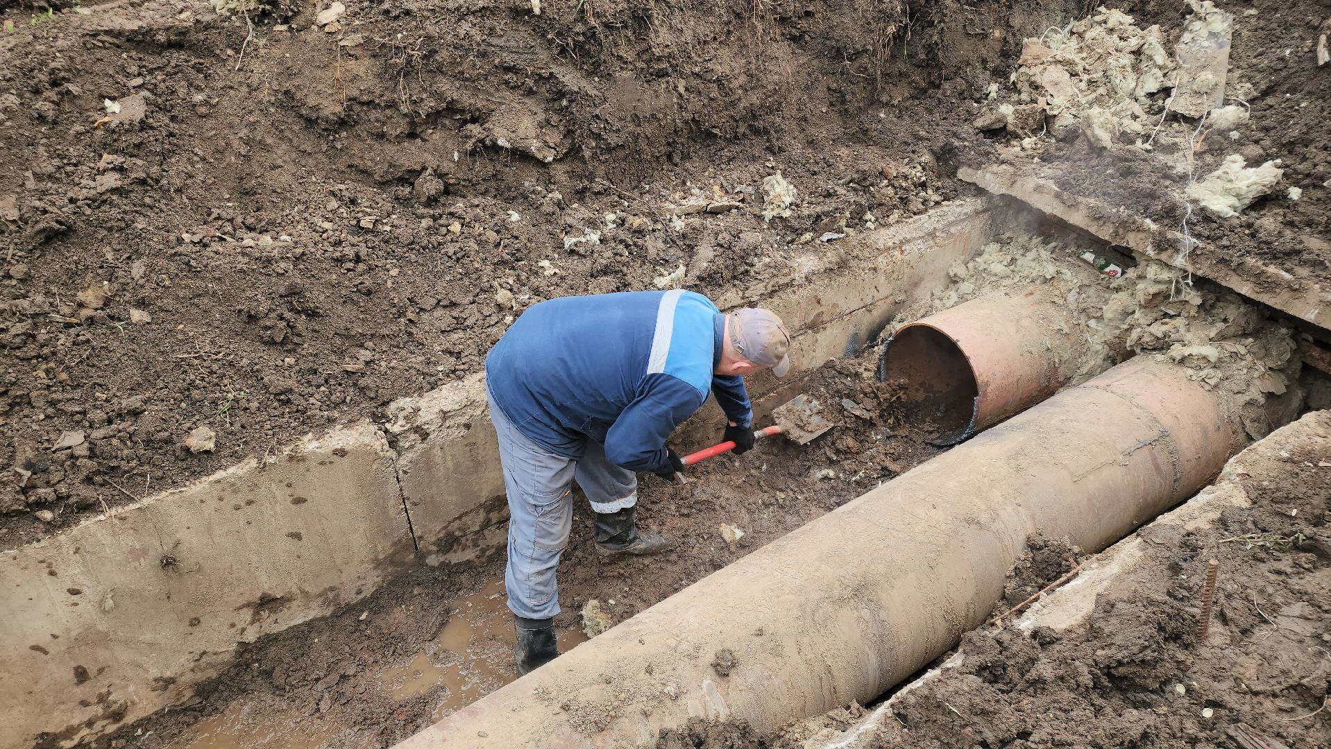 кашира, авария, утечка на сетях, горячая вода, отопление, аварийная бригада, ремонт, теплосеть,