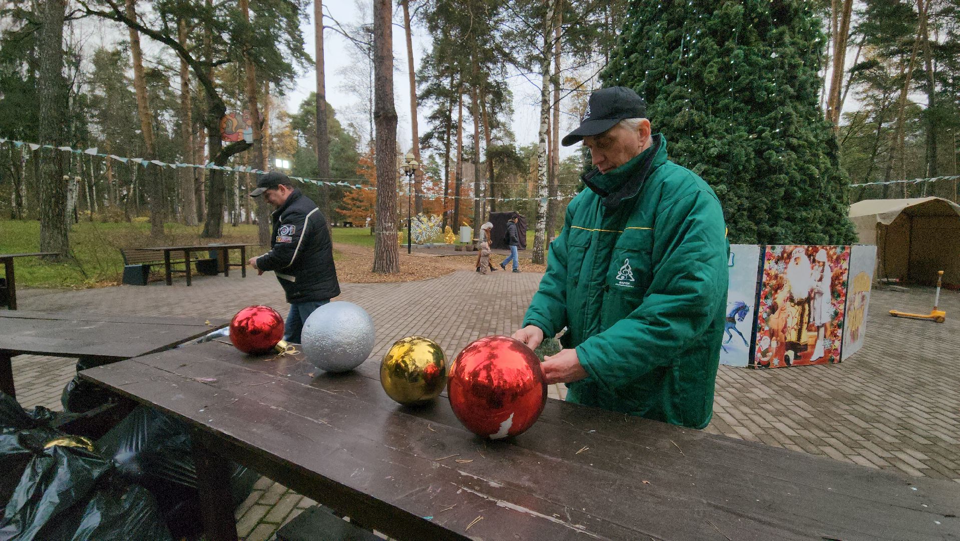 детский городок сказочный, новый год, украшение елки,