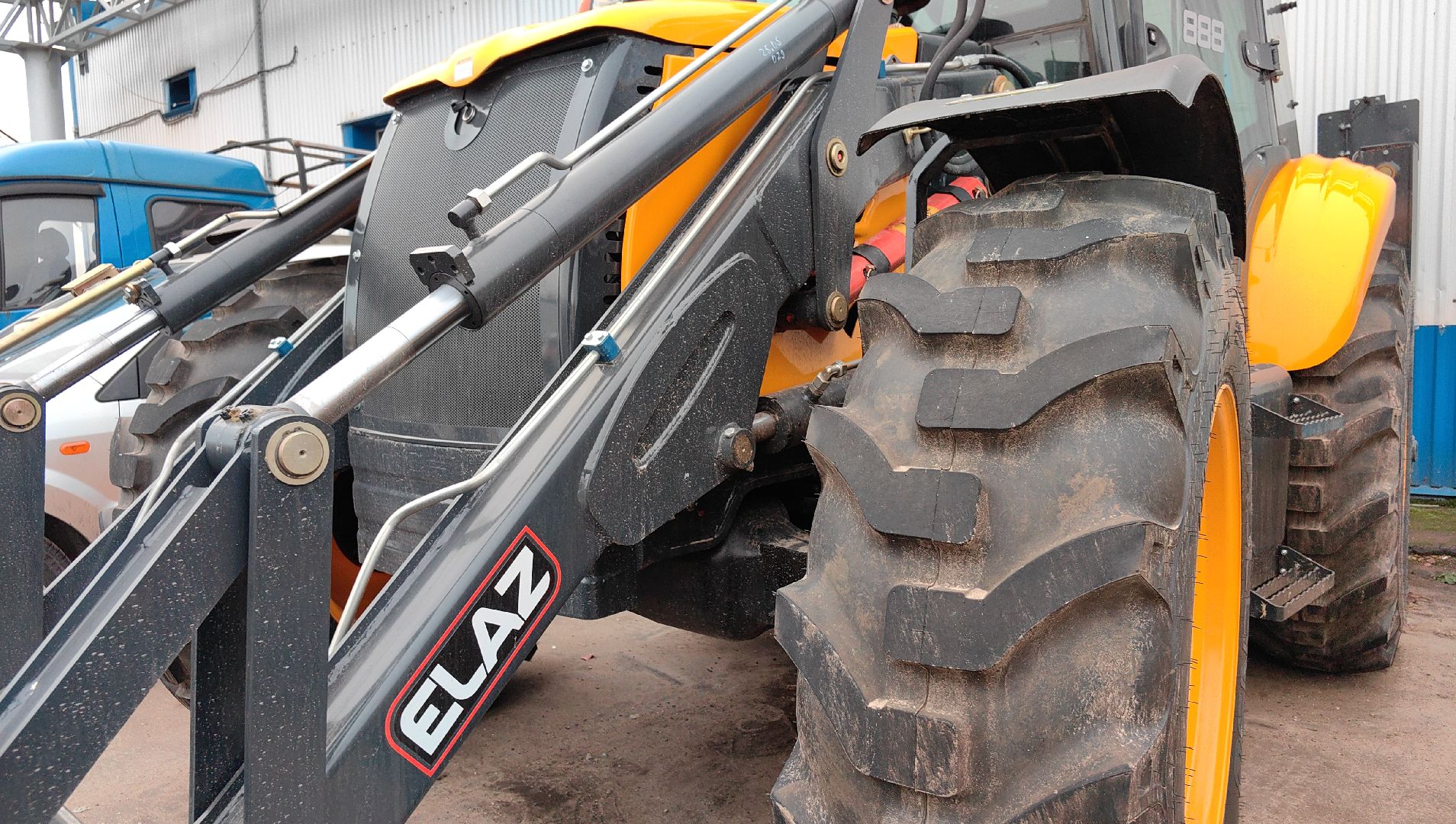 погрузчик, трактор, техника, водоканал,