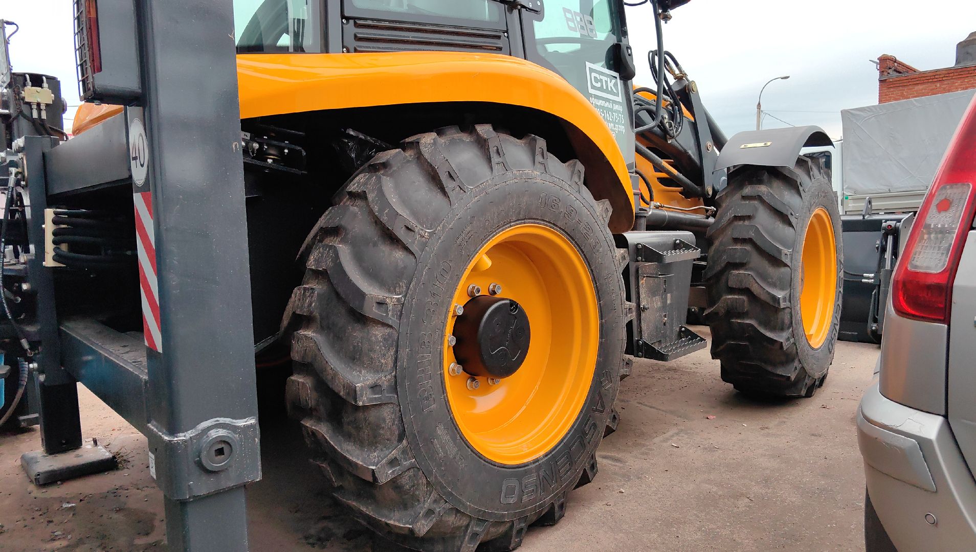 погрузчик, трактор, техника, водоканал,