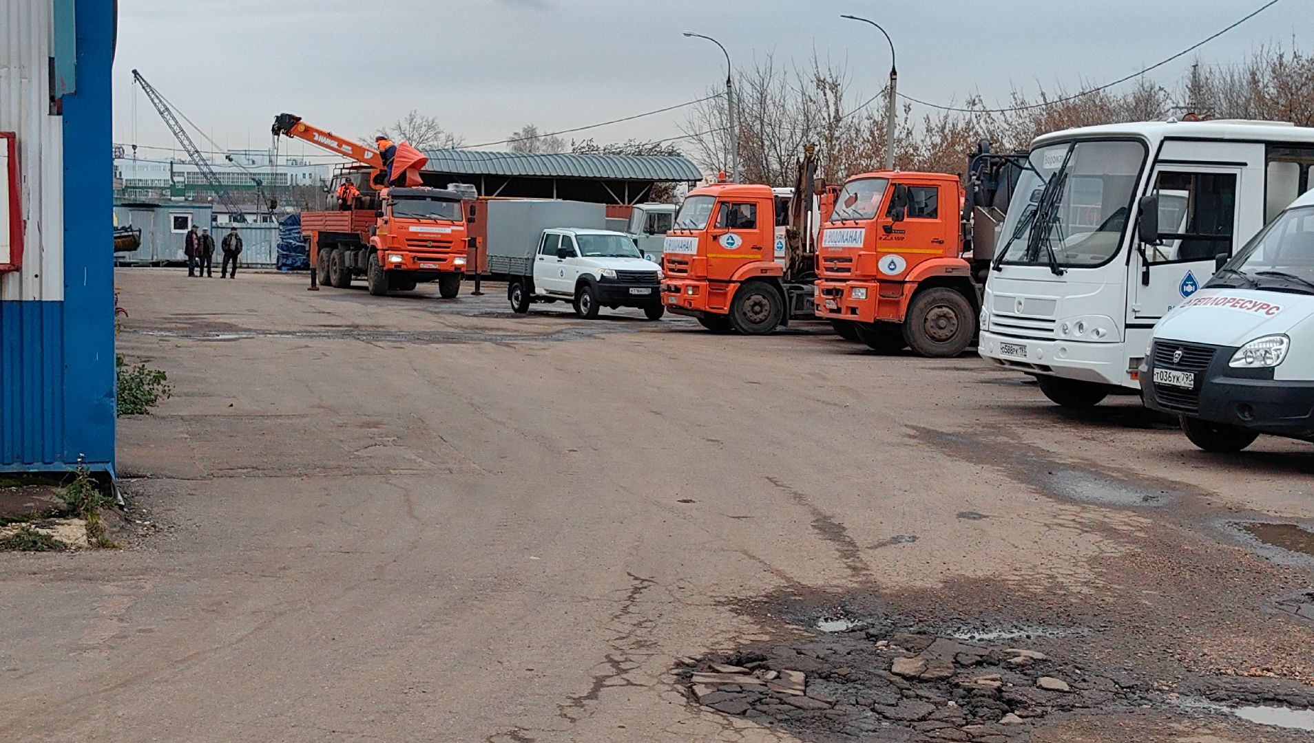 погрузчик, трактор, техника, водоканал,