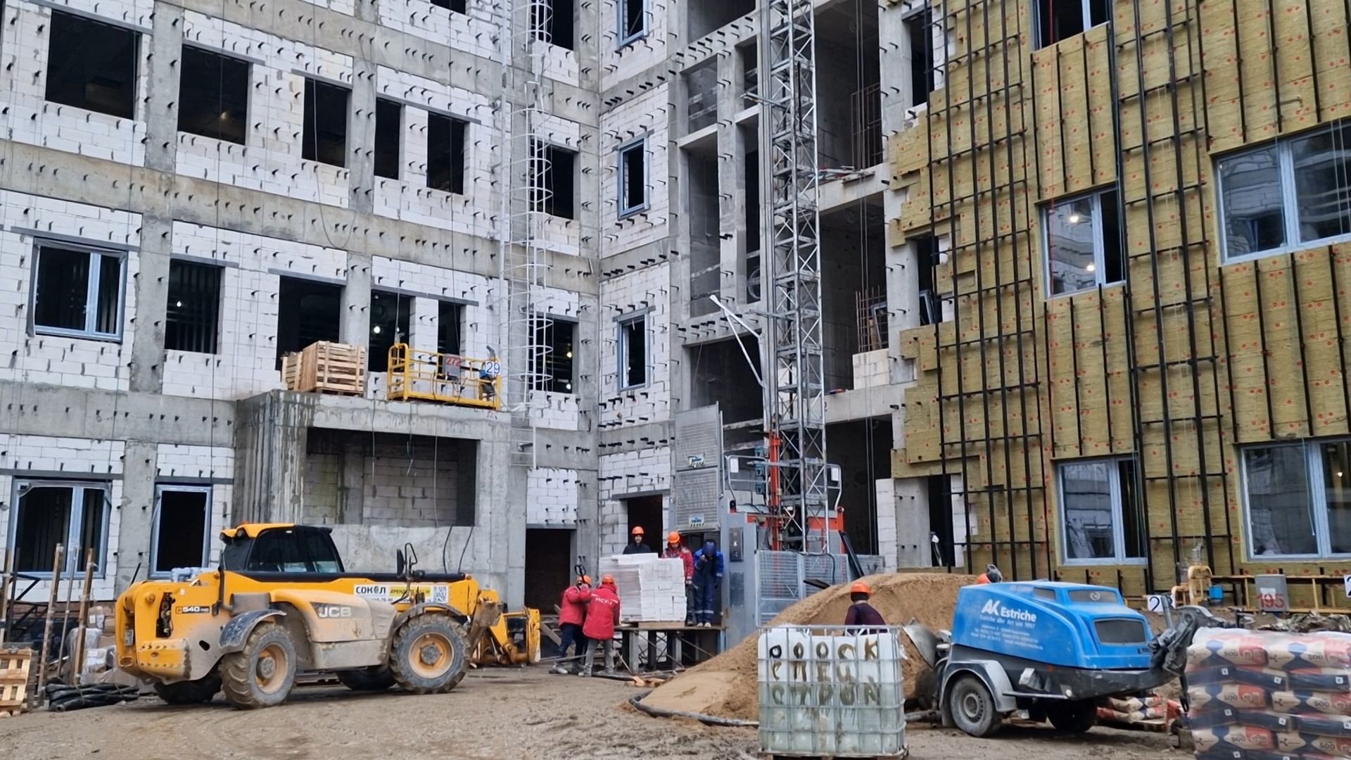 В новой больнице в Ольгино в Балашихе приступили к стяжке пола и освещению, ольгинская больница в балашихе,медицина, балашиха,