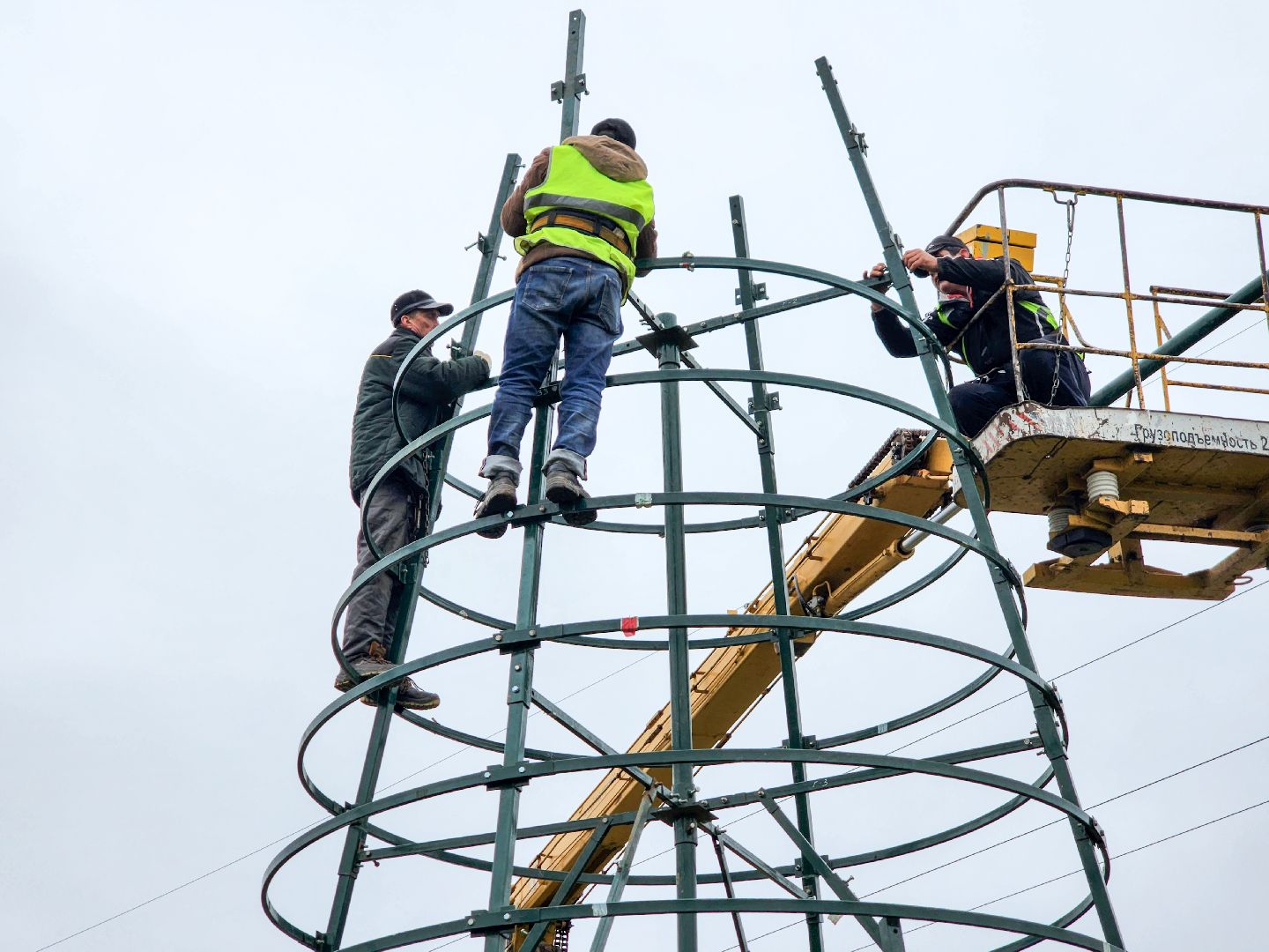 Подольск, благоусиройство, новогодние елки, Украшение города,комбинат благоустройства,