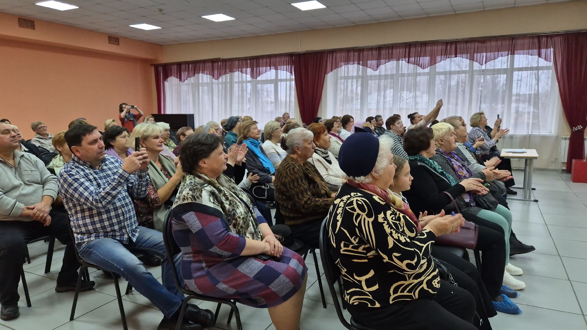 орехово-зуево, школьный концерт, день бабушек и дедушек,