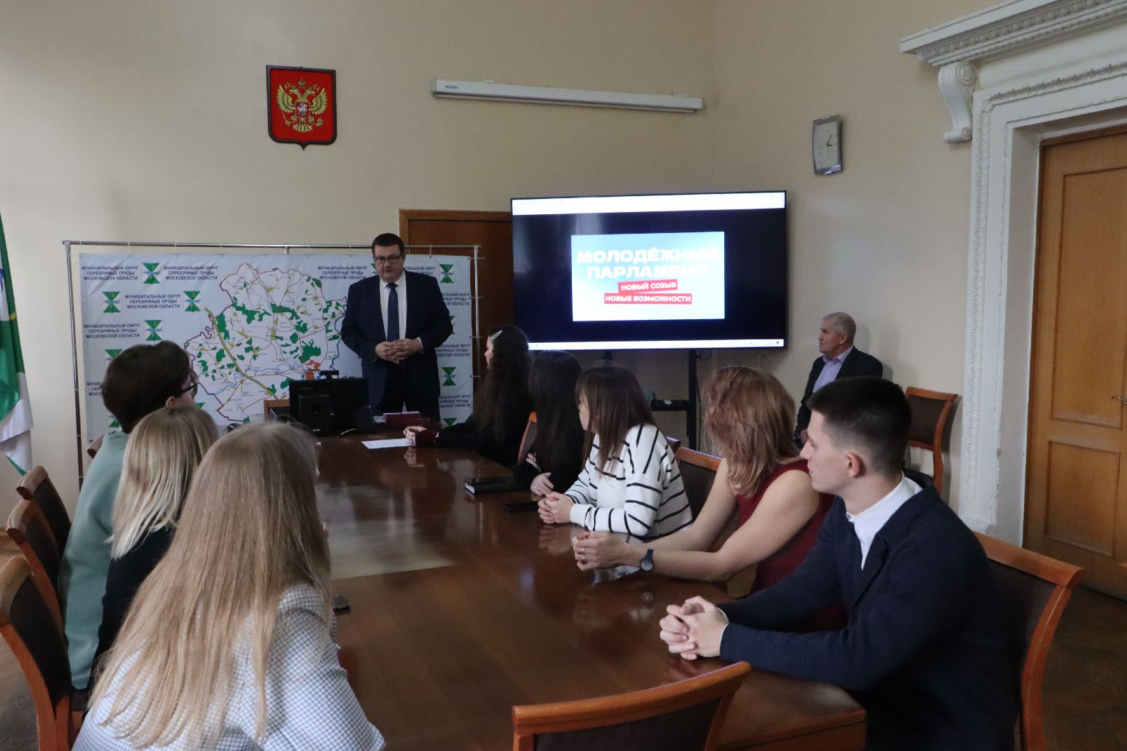 серебряные пруды, молоджный парламент,  андрей голубев,