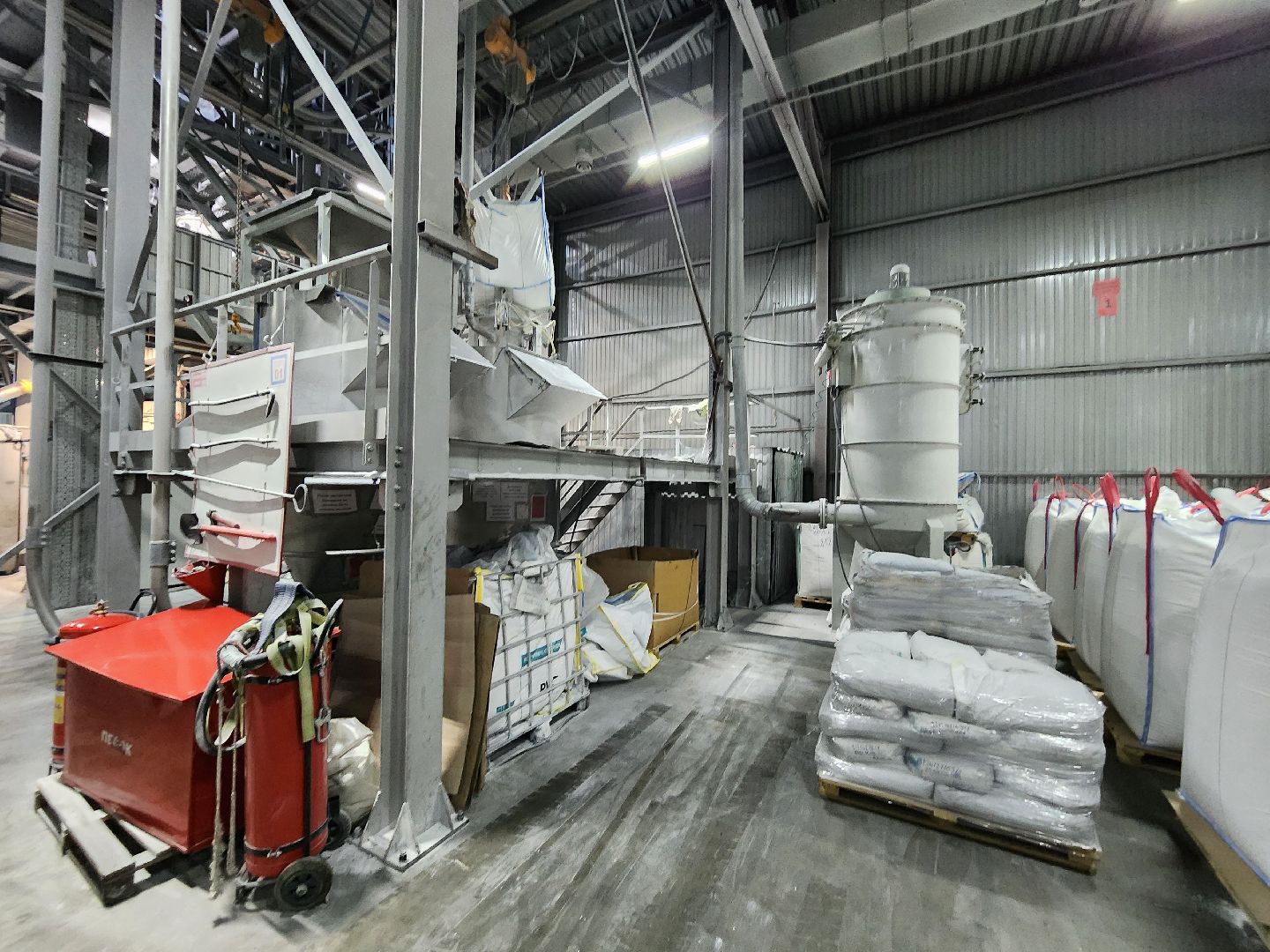 чехов, село новоселки, полимер компаунд, производство, полимерные смеси, программа импортозамещения, российское сырье, отечественная продукция, директор компании алексей чижмаков,новые технологии, лаборатория, новые рецепты смесей,грануляты, уплотнители для холодильников, шланги, оконный профиль, пвх,