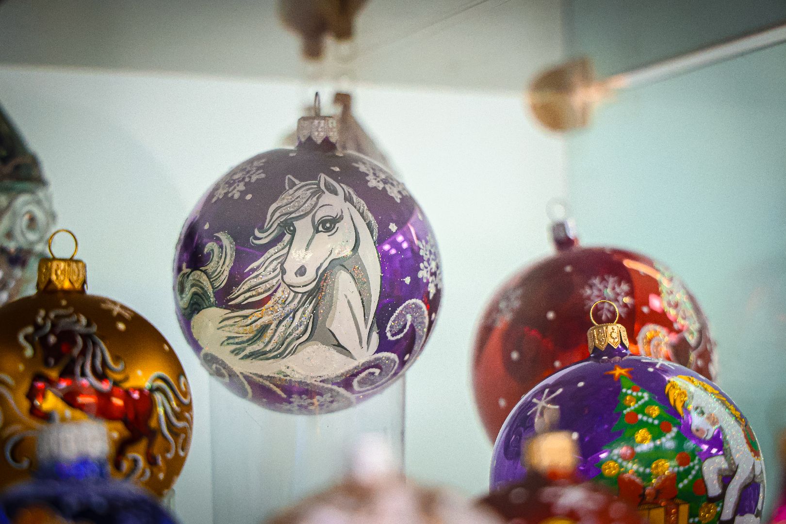 клин, общество,  новый год, символ 2026 года, елочные игрушки, год красной огненной лошади, народные художественные промыслы России,