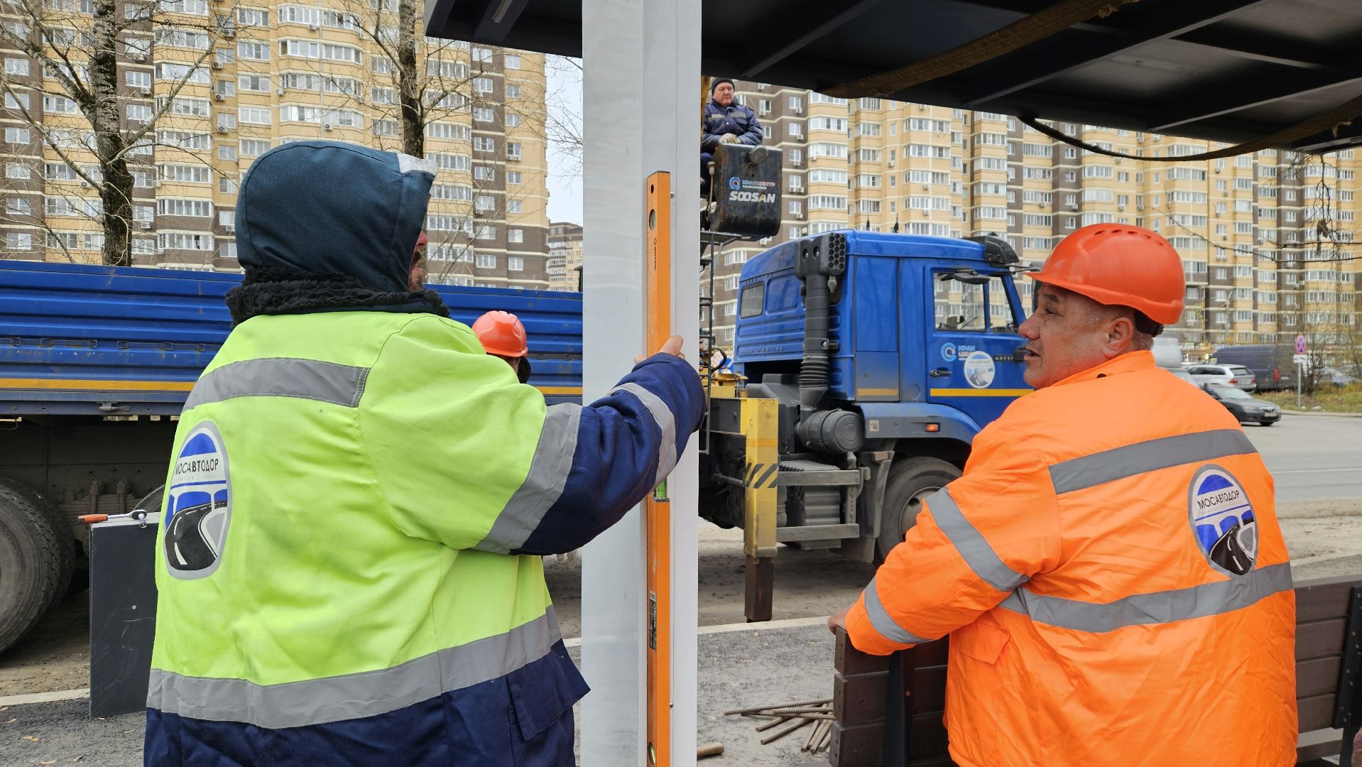 долгопрудный, новые водники, автобусная остановка,