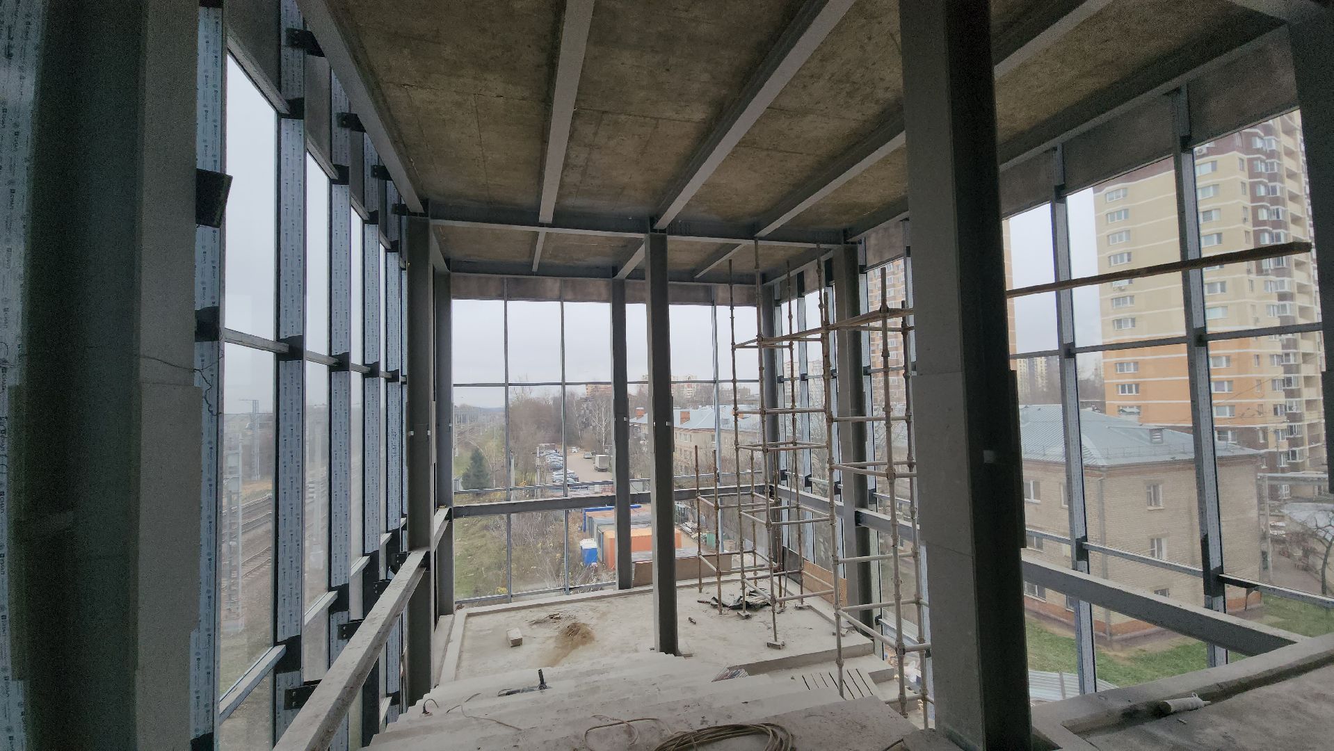 надземный переход, надземный пешеходный переход, Лобня, Остекление ,