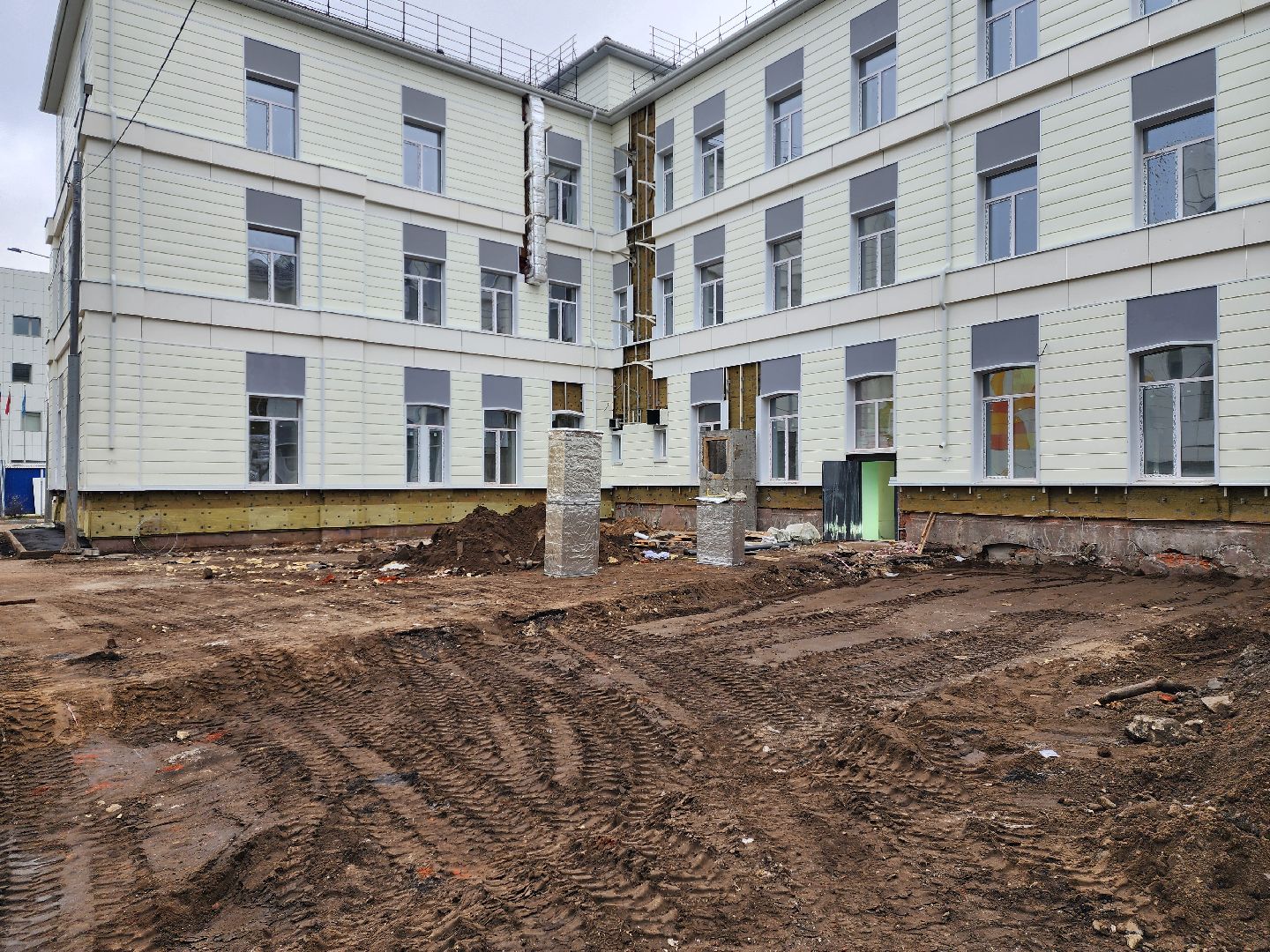 раменское, строительство, капитальный ремонт терапевтического корпуса раменской больницы, благоустройство прилегающей территории ,