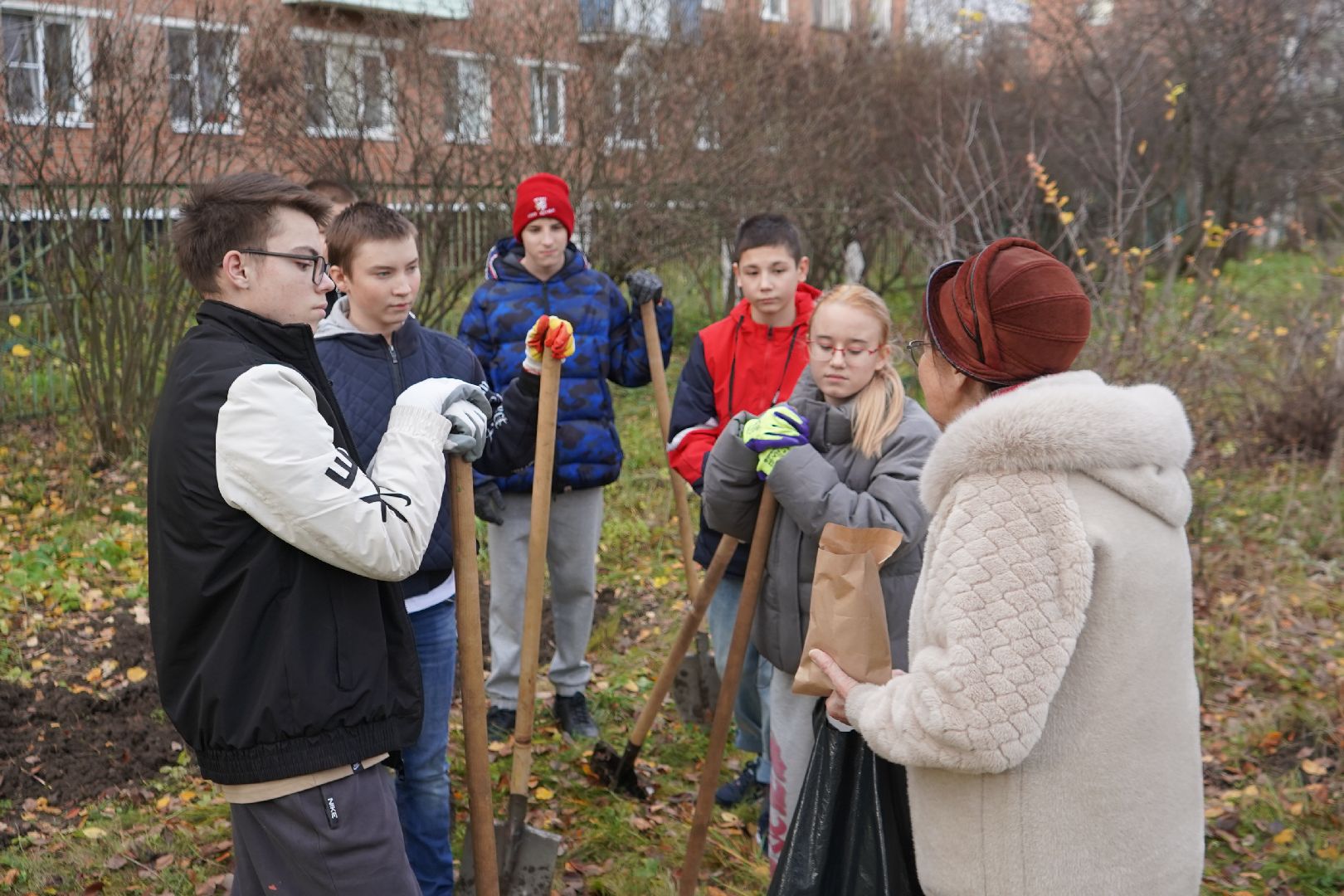 ступино, МОВИР, коррекционная школа-интернат, чеснок, огород,