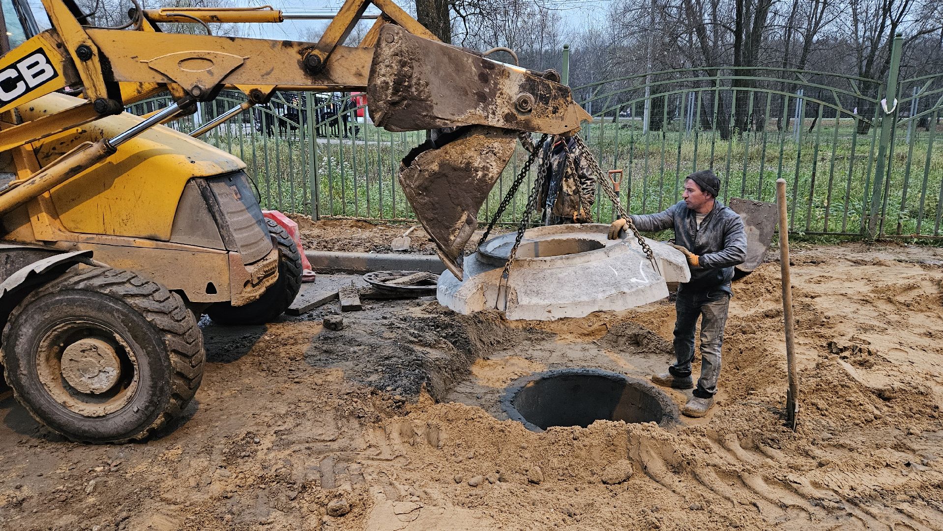 долгопрудный, молодежная улица, ливневая канализация, теплосеть, ремонт, инженерные коммуникации,