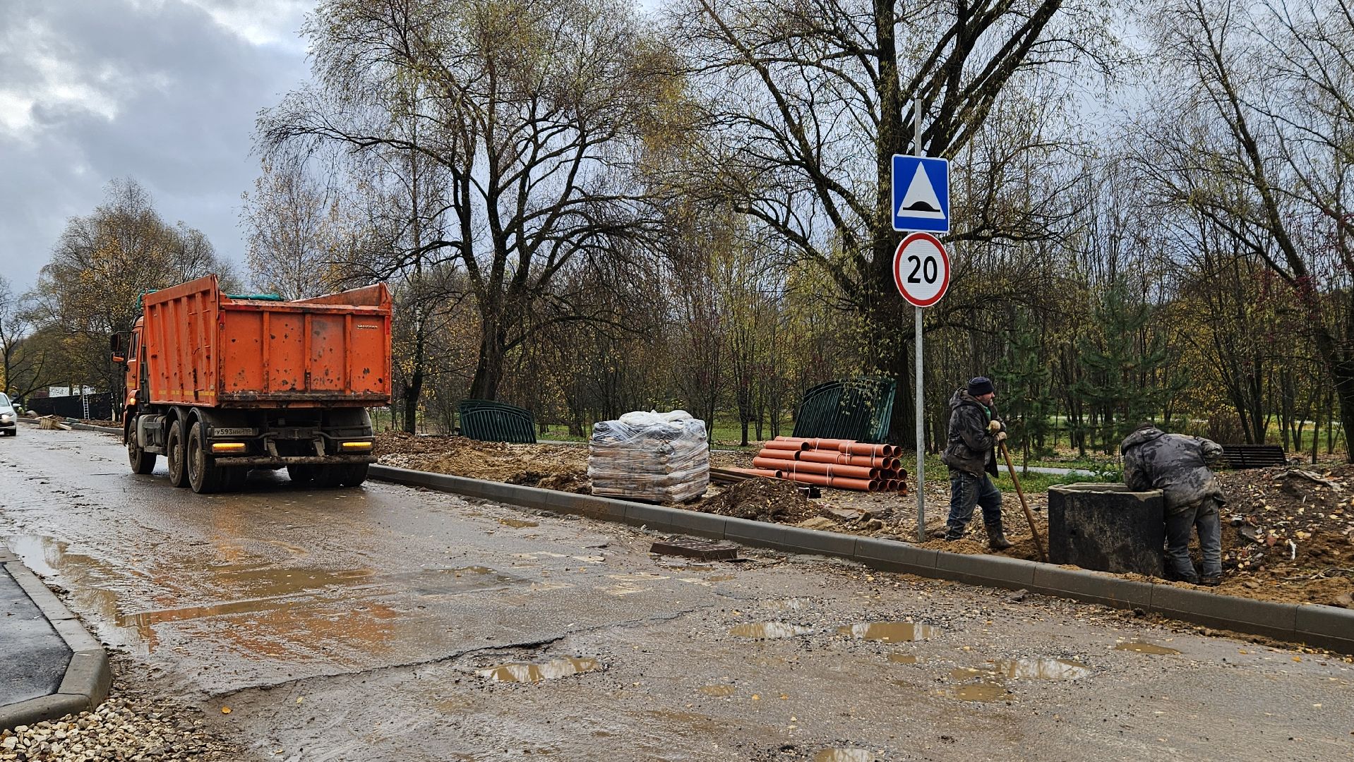 долгопрудный, молодежная улица, ливневая канализация, теплосеть, ремонт, инженерные коммуникации,