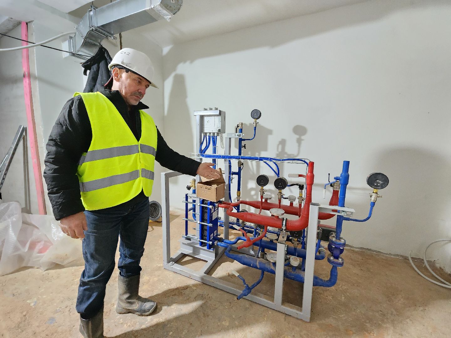 чехов, улица монтажная 8, дошкольное отделение, детский сад, гимназия 2, капитальный ремонт, реконструкция, обновление, капремонт здания, внутренняя отделка помещений, перекрытия, инженерные сети, кровля, фасад, утепление, гидроизоляция, бассейн, замена окон и дверей,госпрограмма московской области,электропроводка, индивидуальный тепловой пункт,