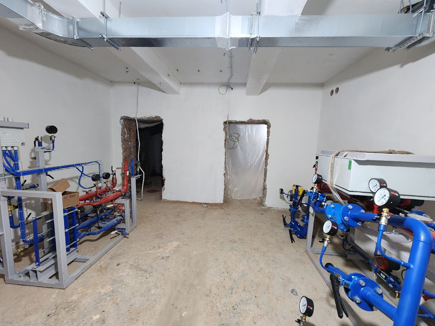 чехов, улица монтажная 8, дошкольное отделение, детский сад, гимназия 2, капитальный ремонт, реконструкция, обновление, капремонт здания, внутренняя отделка помещений, перекрытия, инженерные сети, кровля, фасад, утепление, гидроизоляция, бассейн, замена окон и дверей,госпрограмма московской области,электропроводка, индивидуальный тепловой пункт,