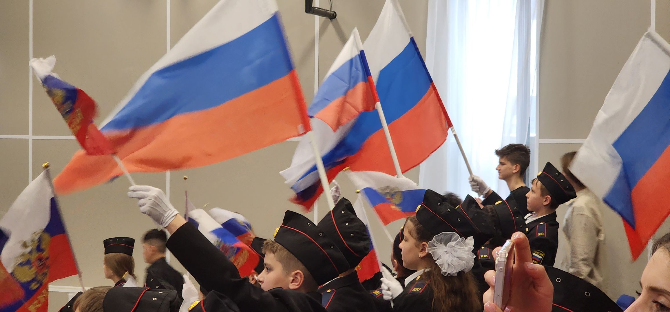 долгопрудный, 11 школа, новый корпус, кадеты, боевое братство, кинологи, волонтерство, день сотрудника МВД,