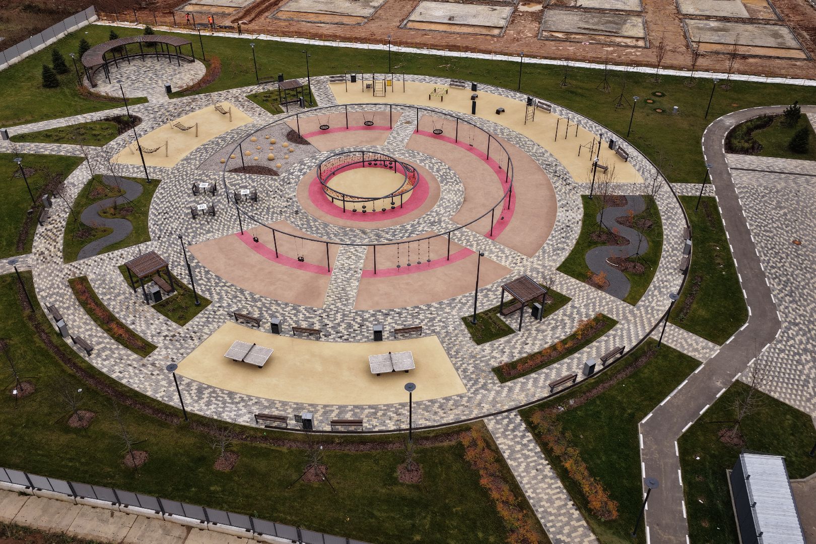 видео с коптера, детская площадка в видном, жк первый южный,