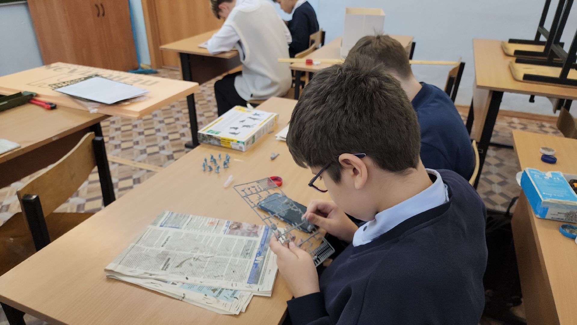 кашира, школа, диорама, афганская война, чеченская война, школьный музей,