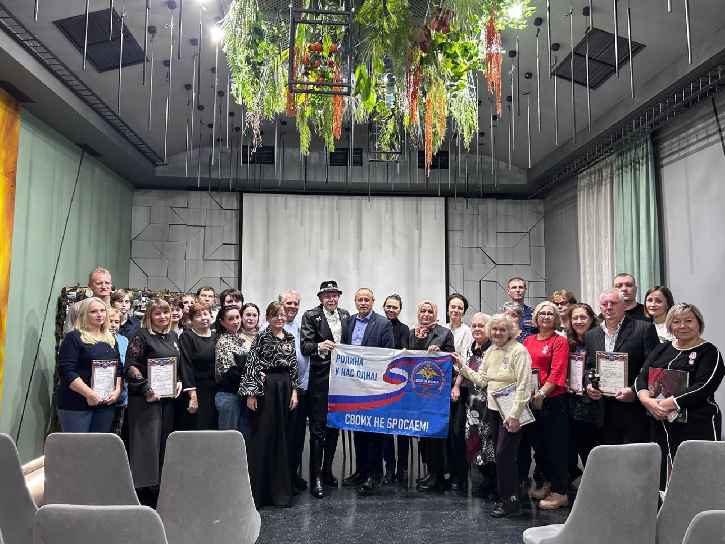 люберцы, поселок октябрьский, волонтеры, своих не бросаем,